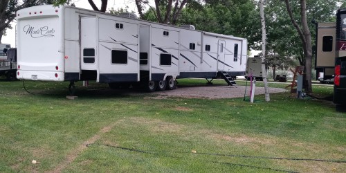 Extra Large Pull-Through RV Sites